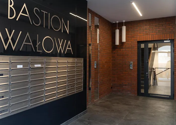 Bastion Walowa 16 *